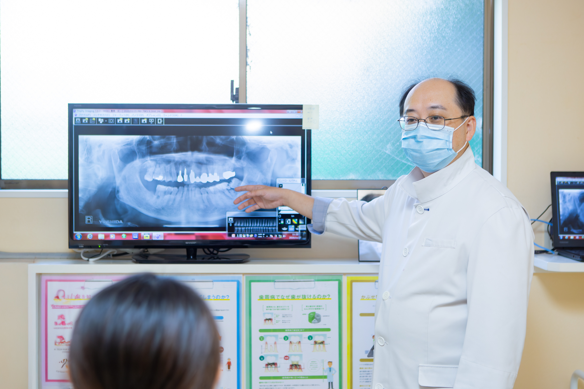 カウンセリング風景02 {{brizy_dc_image_alt imageSrc=