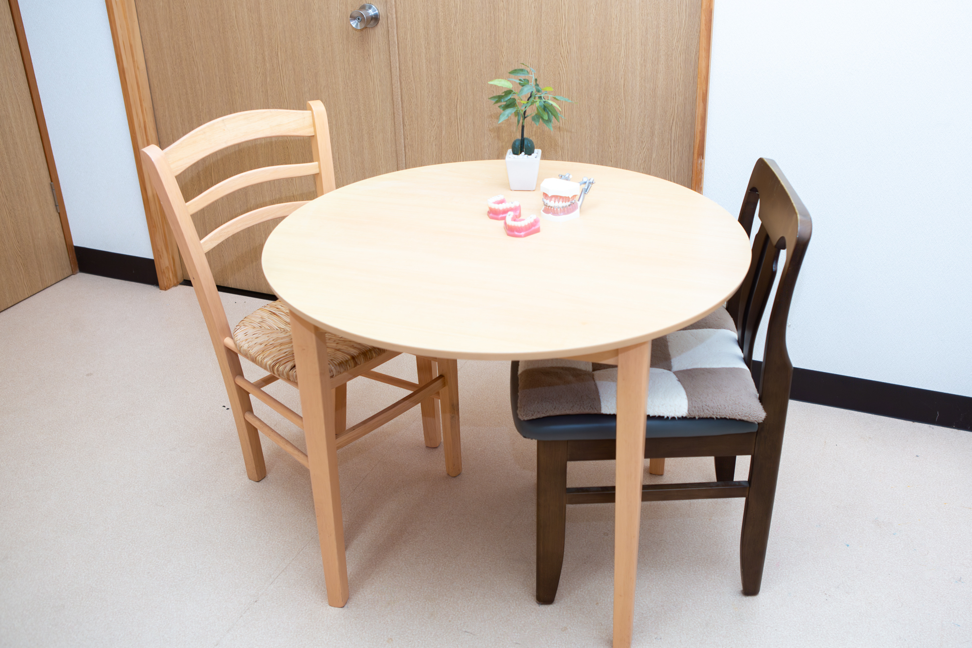 カウンセリングルーム01 {{brizy_dc_image_alt imageSrc=